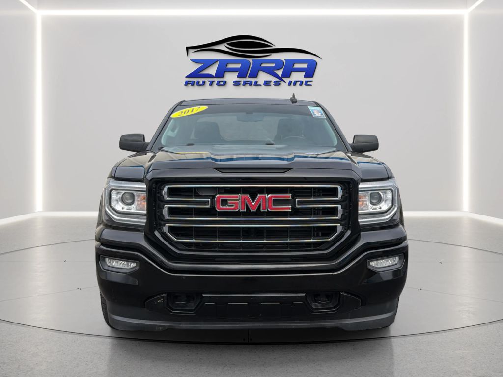 Photo 2 of this GMC SIERRA 1500