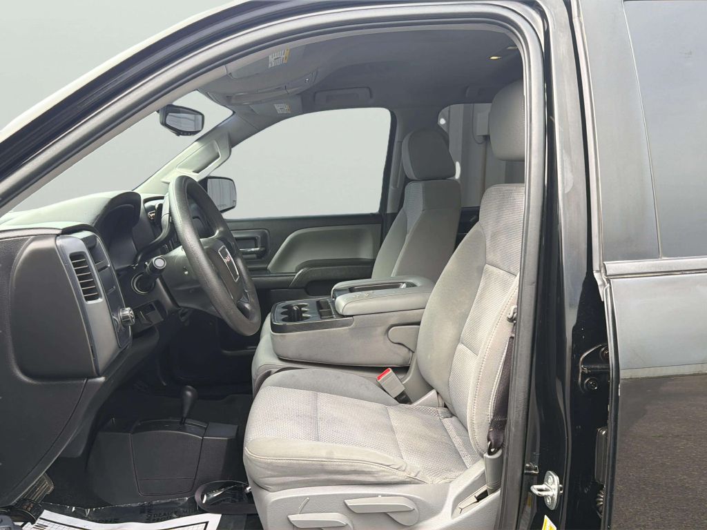 Photo 12 of this GMC SIERRA 1500