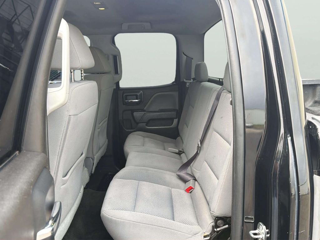 Photo 16 of this GMC SIERRA 1500