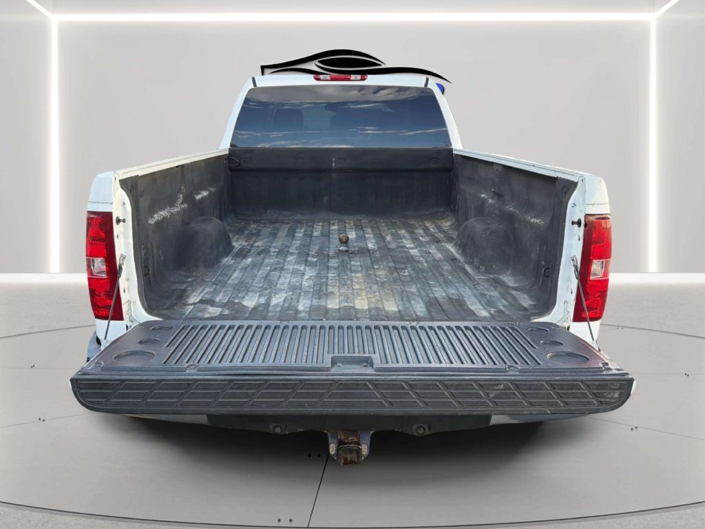 Photo 27 of this CHEVROLET SILVERADO 2500H