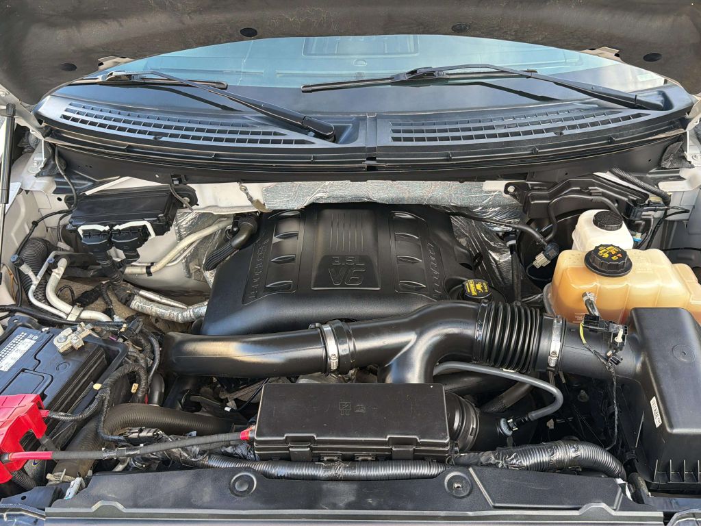 Photo 26 of this FORD F-150