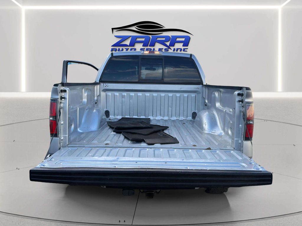 Photo 27 of this FORD F-150