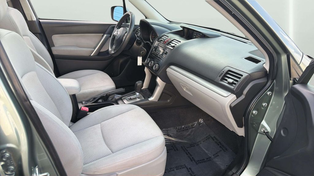 Photo 15 of this SUBARU FORESTER