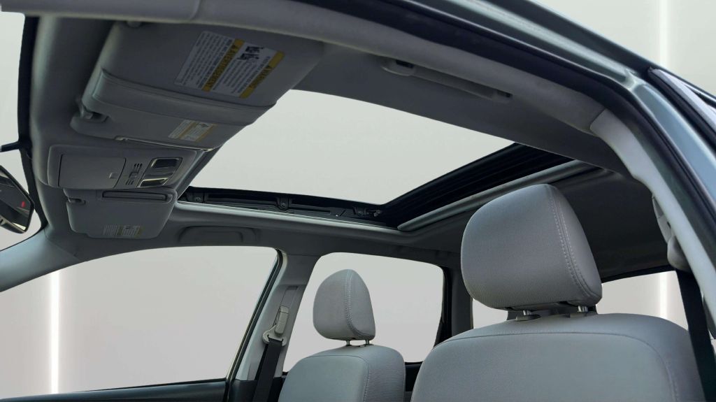 Photo 19 of this SUBARU FORESTER