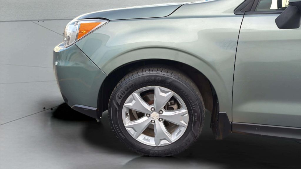 Photo 32 of this SUBARU FORESTER