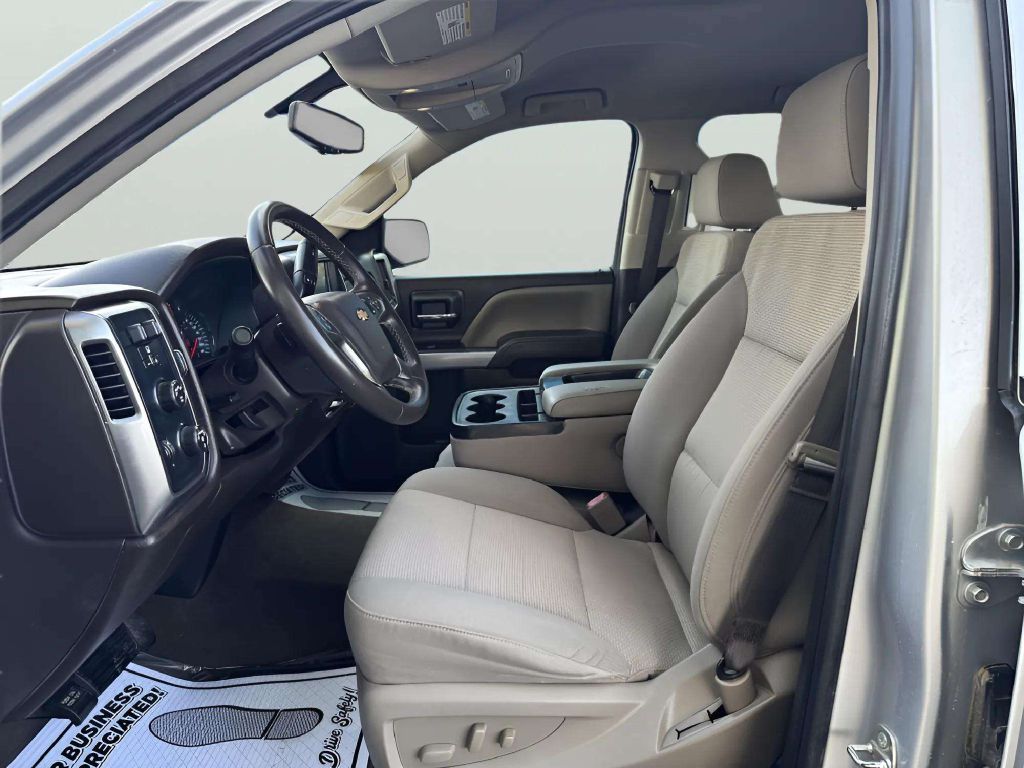 Photo 11 of this CHEVROLET SILVERADO 1500