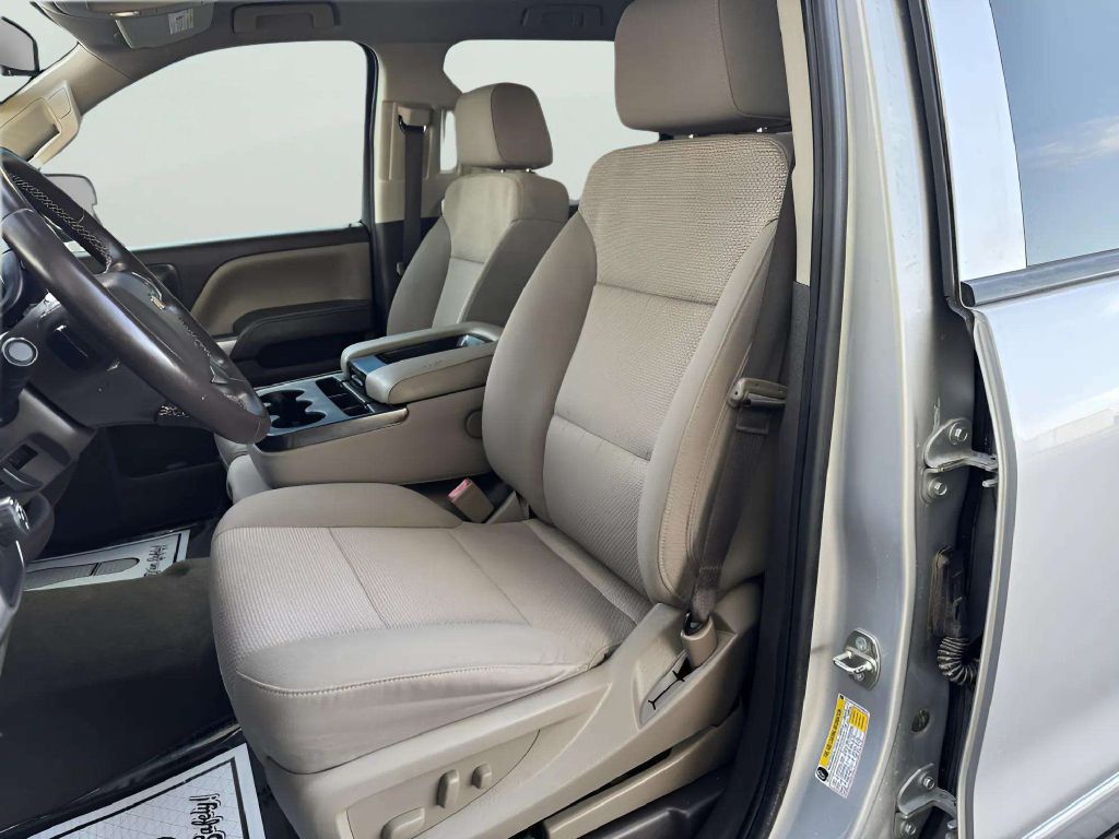 Photo 12 of this CHEVROLET SILVERADO 1500