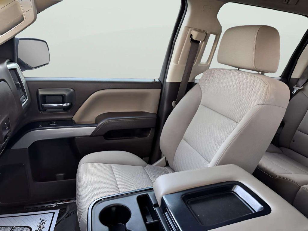 Photo 13 of this CHEVROLET SILVERADO 1500