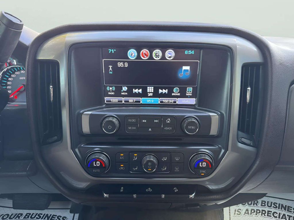 Photo 17 of this CHEVROLET SILVERADO 1500