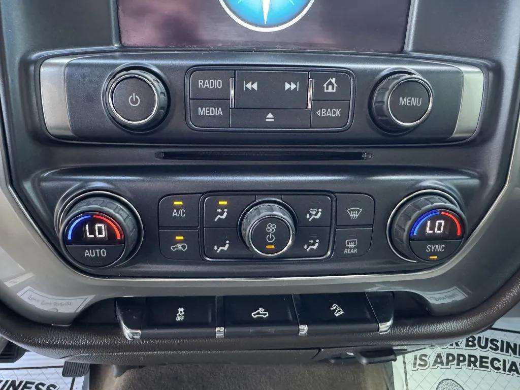 Photo 23 of this CHEVROLET SILVERADO 1500