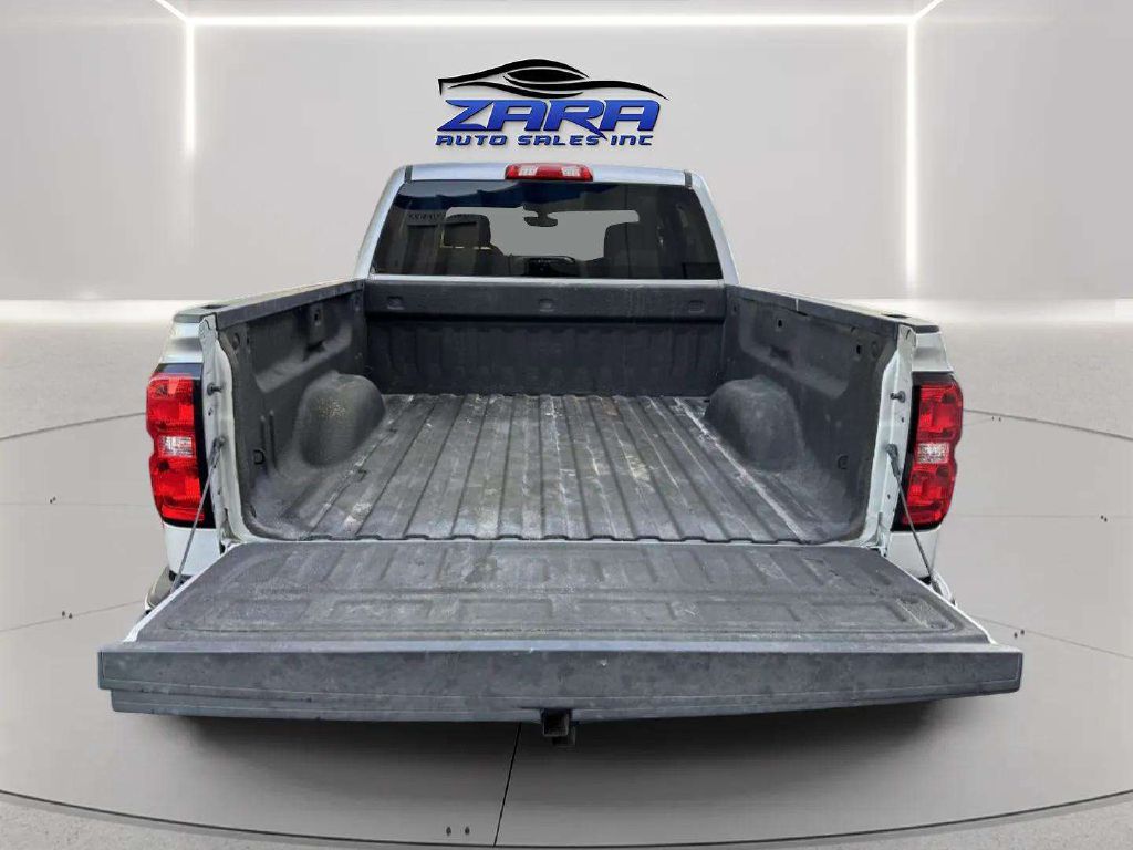 Photo 27 of this CHEVROLET SILVERADO 1500