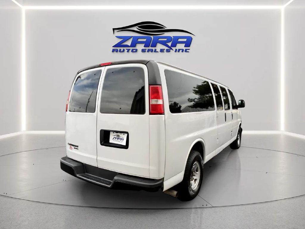 Photo 6 of this CHEVROLET EXPRESS