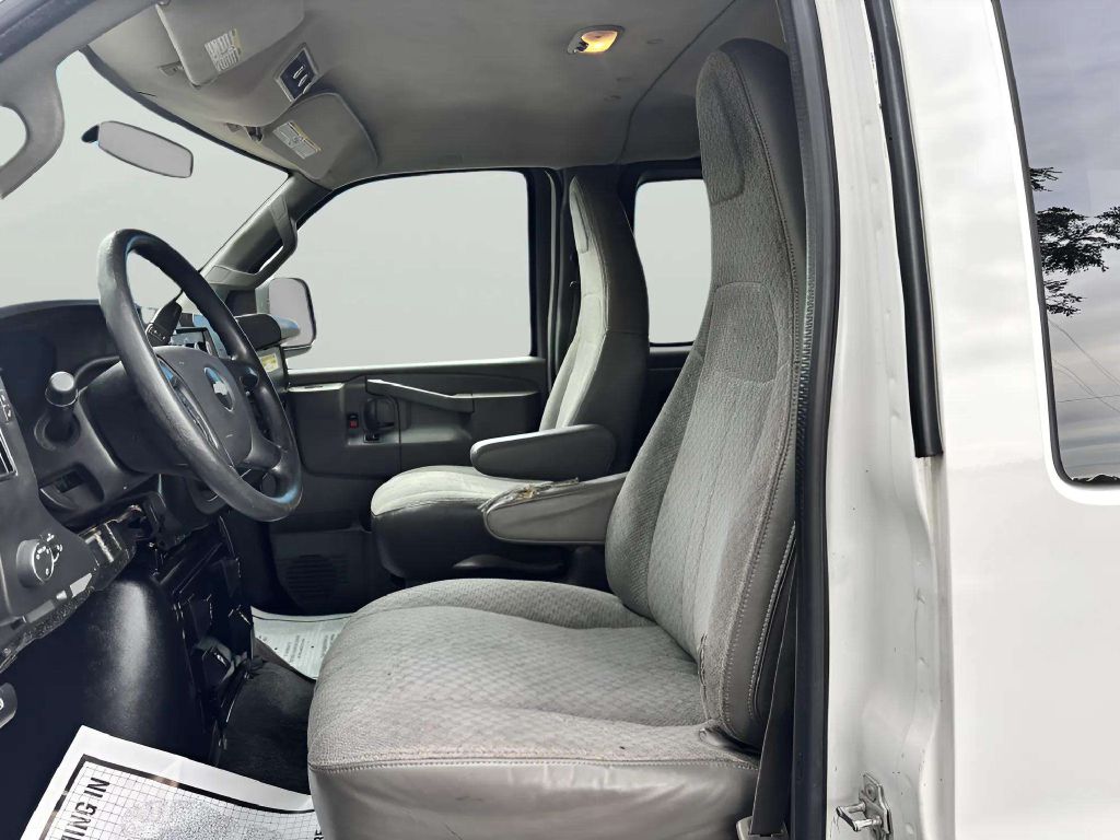 Photo 11 of this CHEVROLET EXPRESS