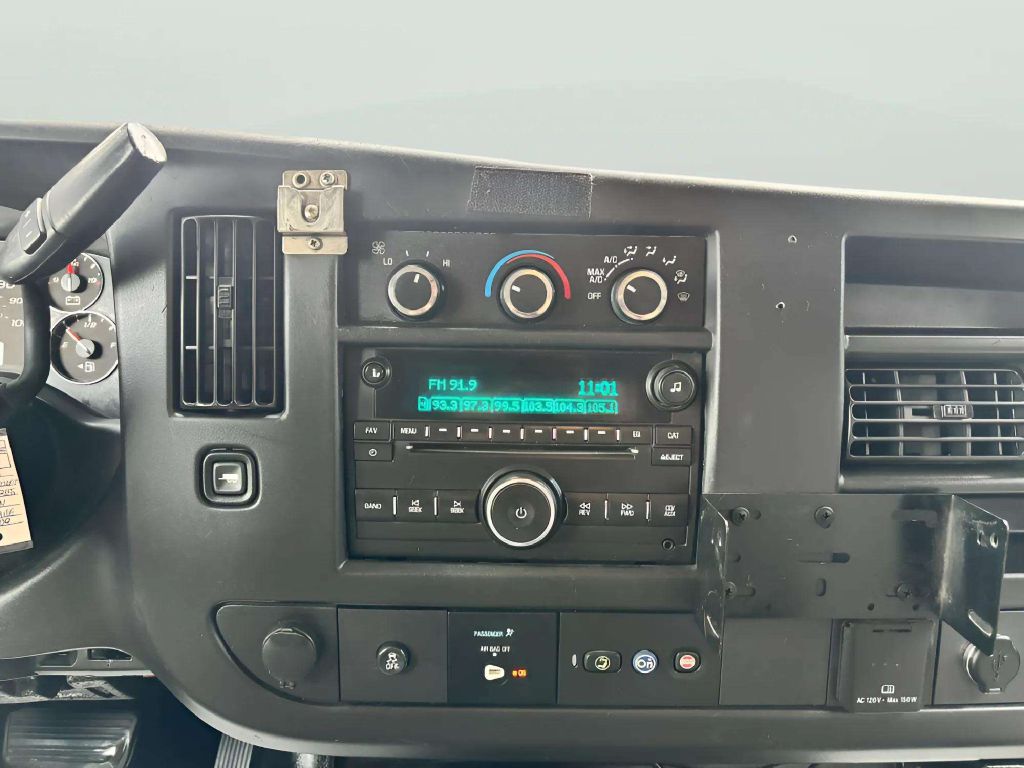 Photo 15 of this CHEVROLET EXPRESS