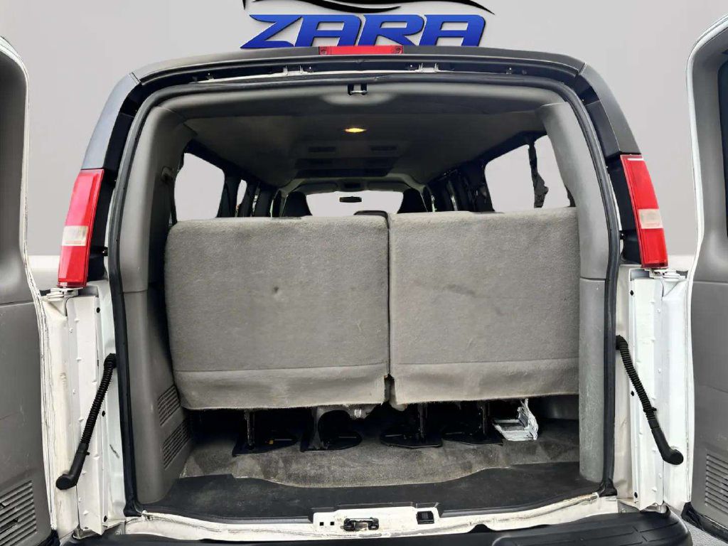 Photo 21 of this CHEVROLET EXPRESS