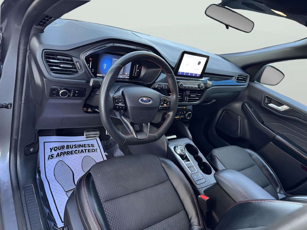 Photo 14 of this FORD ESCAPE