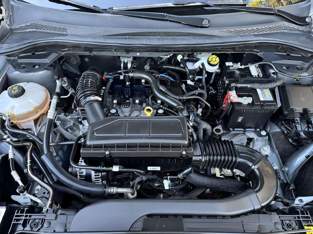 Photo 25 of this FORD ESCAPE