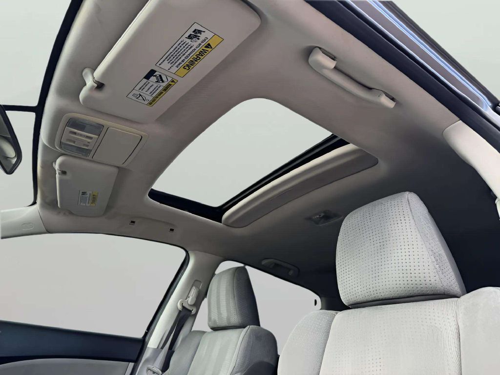 Photo 16 of this HONDA CR-V