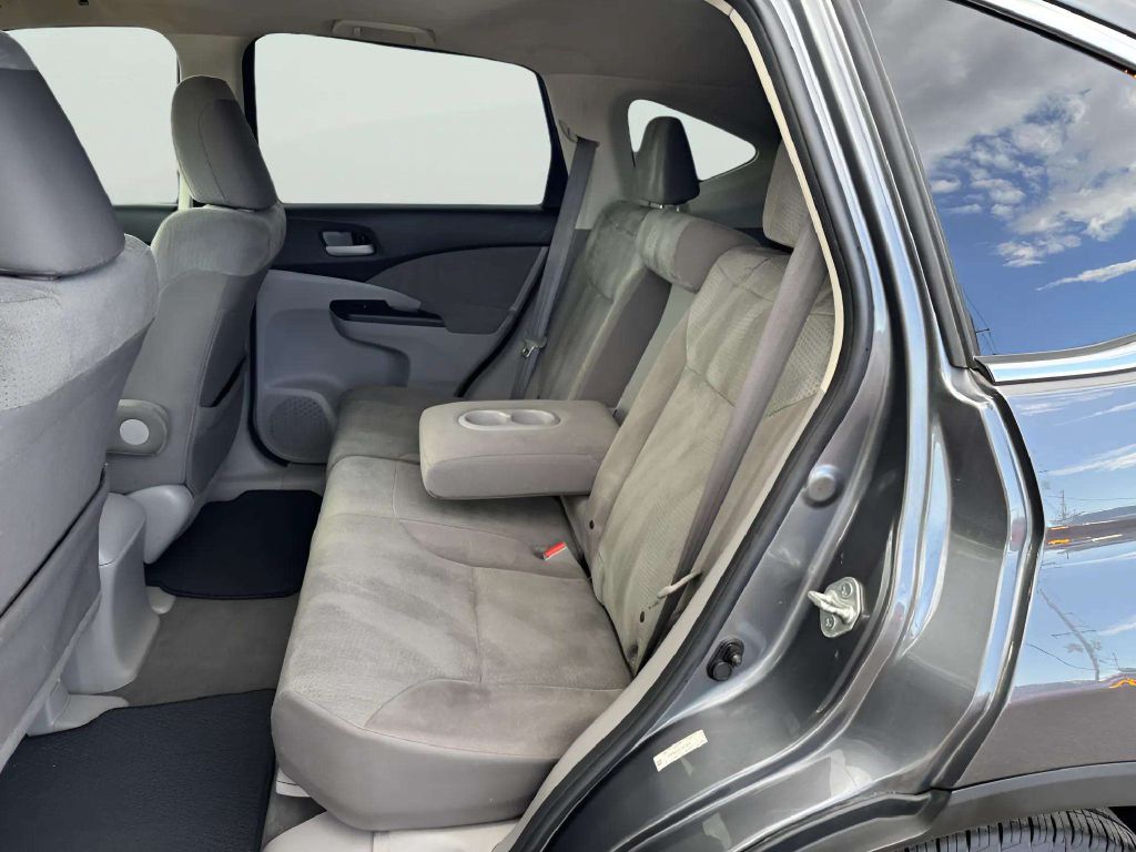 Photo 17 of this HONDA CR-V