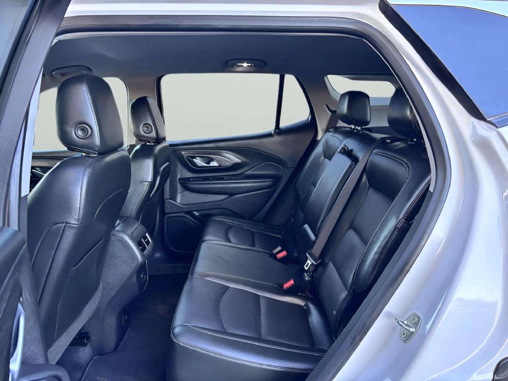 Photo 16 of this GMC TERRAIN