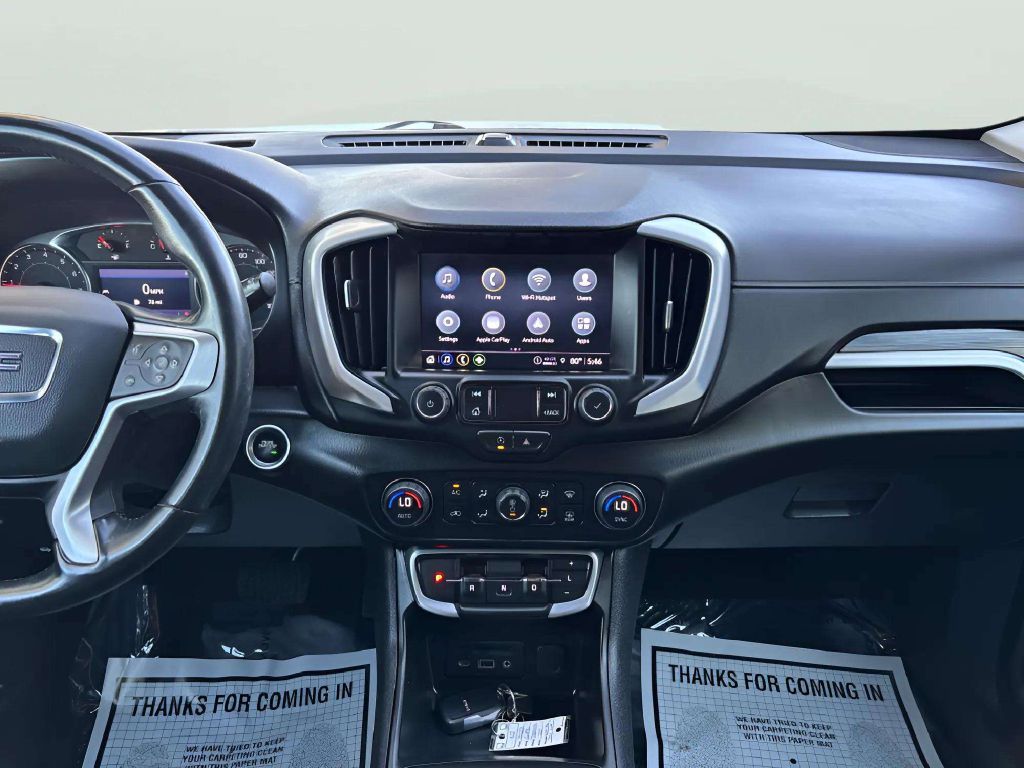 Photo 18 of this GMC TERRAIN