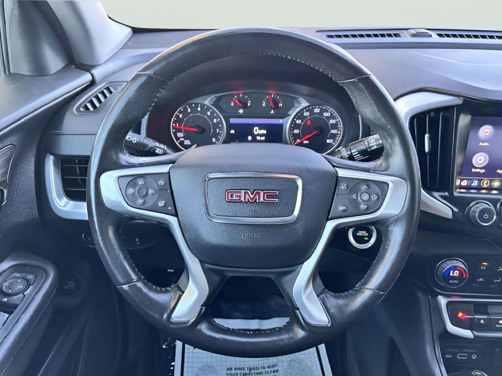 Photo 23 of this GMC TERRAIN