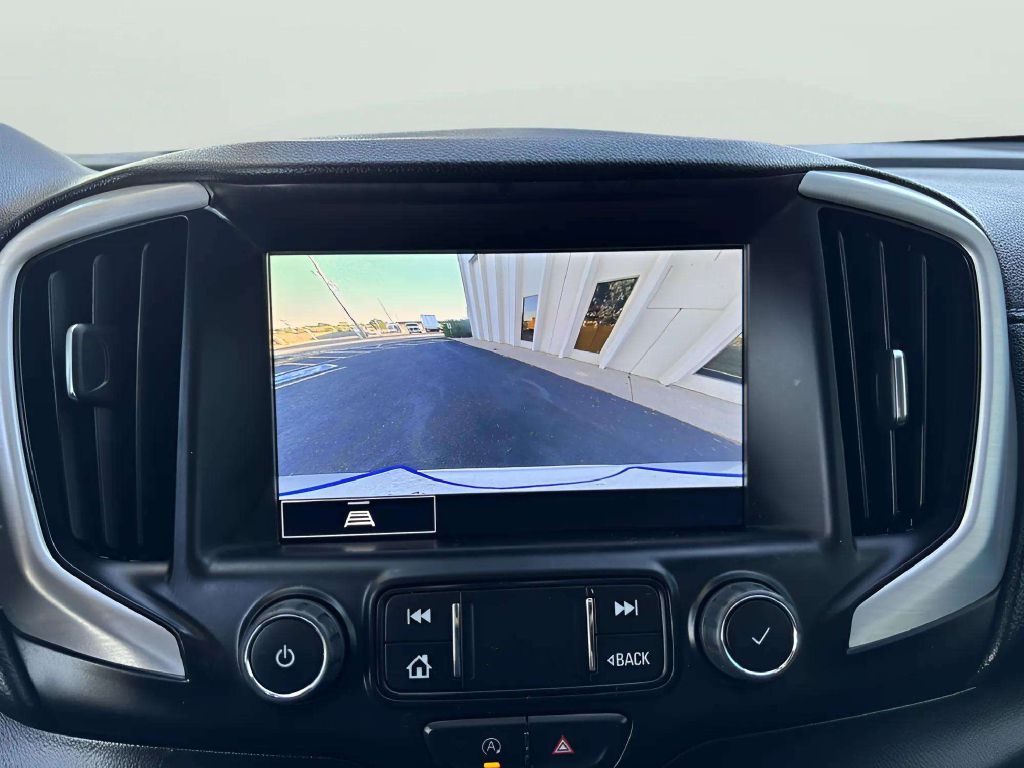 Photo 25 of this GMC TERRAIN