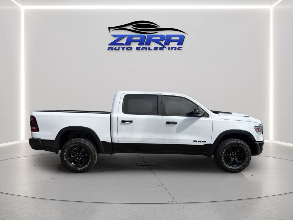 Photo 8 of this RAM 1500
