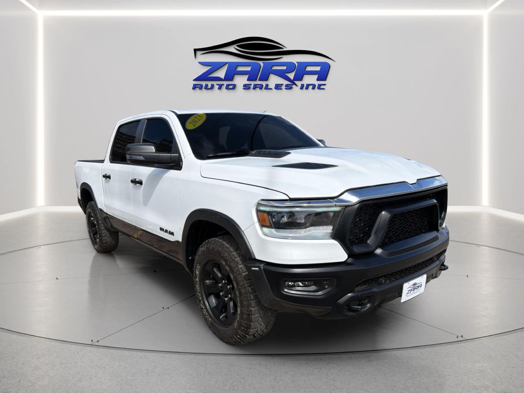 Photo 9 of this RAM 1500