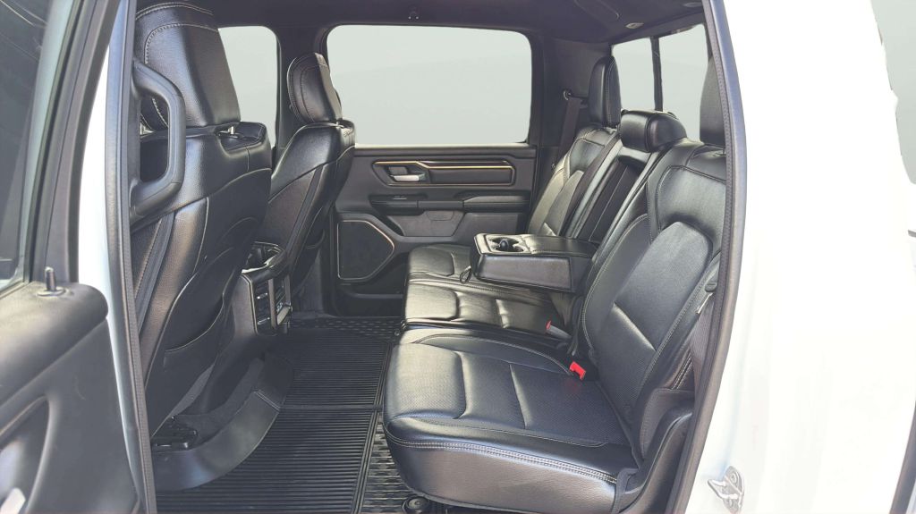 Photo 19 of this RAM 1500