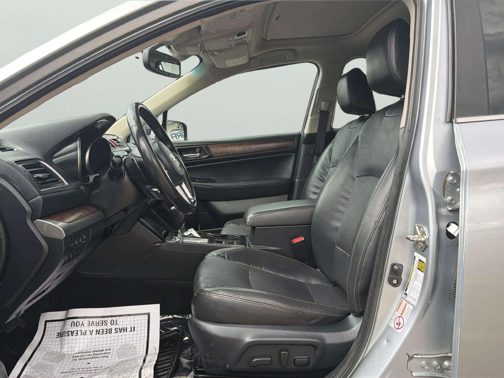 Photo 12 of this SUBARU OUTBACK