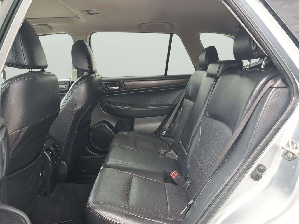 Photo 16 of this SUBARU OUTBACK