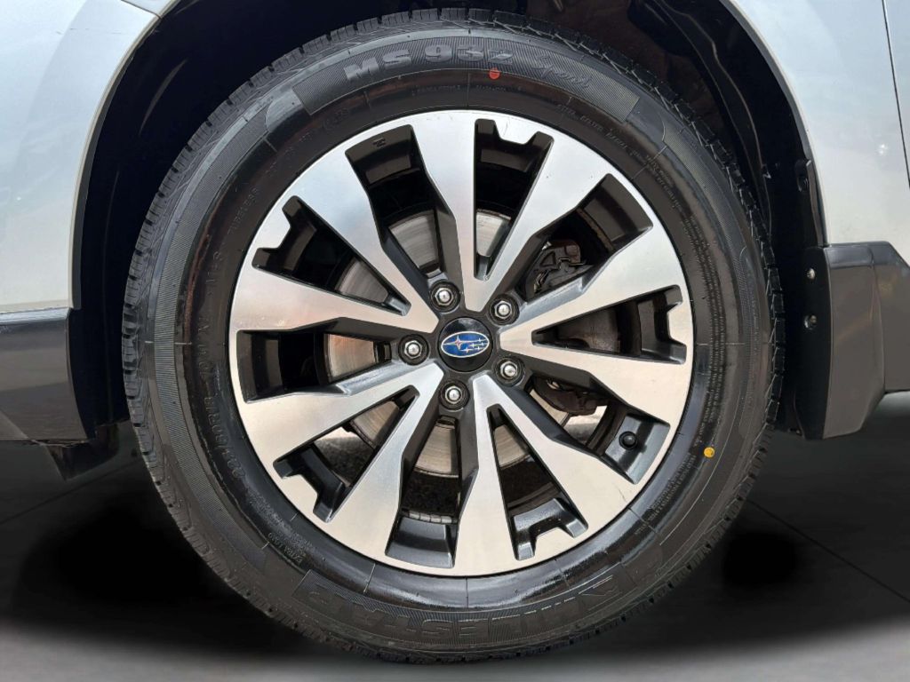 Photo 30 of this SUBARU OUTBACK