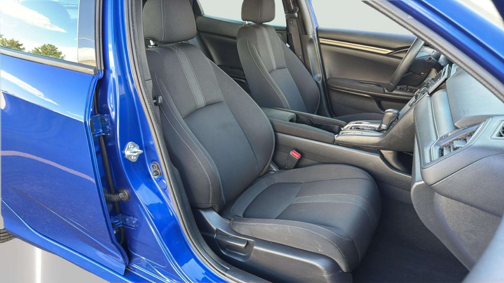Photo 14 of this HONDA CIVIC