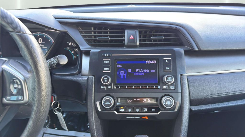 Photo 21 of this HONDA CIVIC