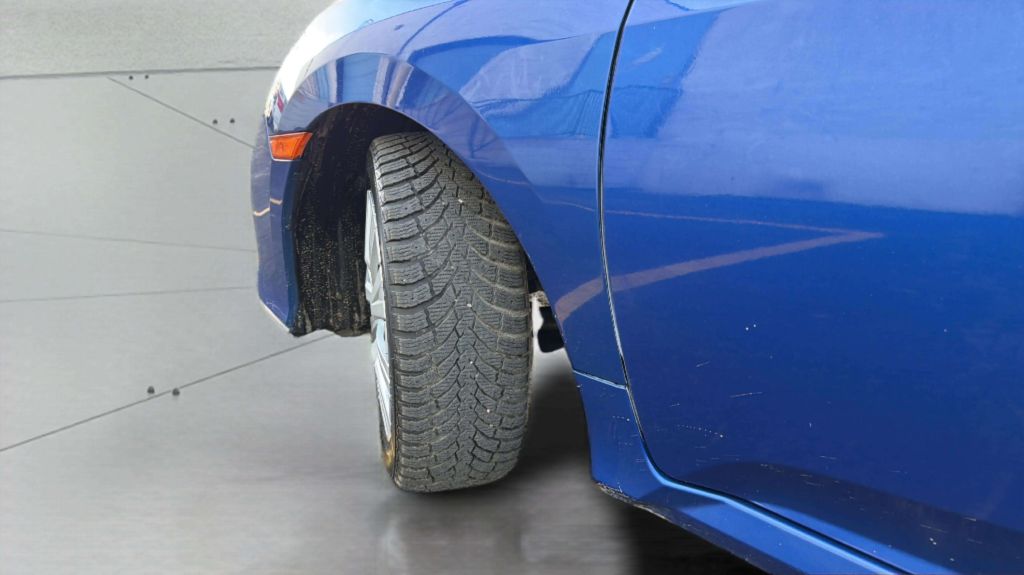 Photo 31 of this HONDA CIVIC