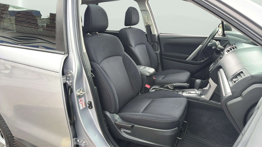 Photo 14 of this SUBARU FORESTER