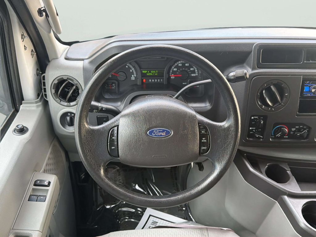 Photo 23 of this FORD E-SERIES
