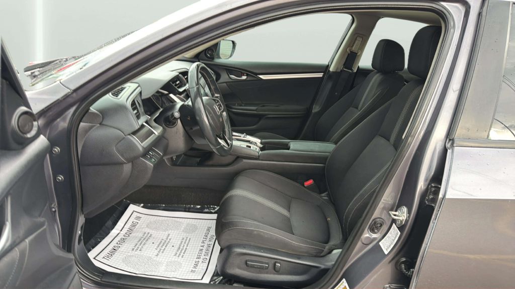 Photo 11 of this HONDA CIVIC