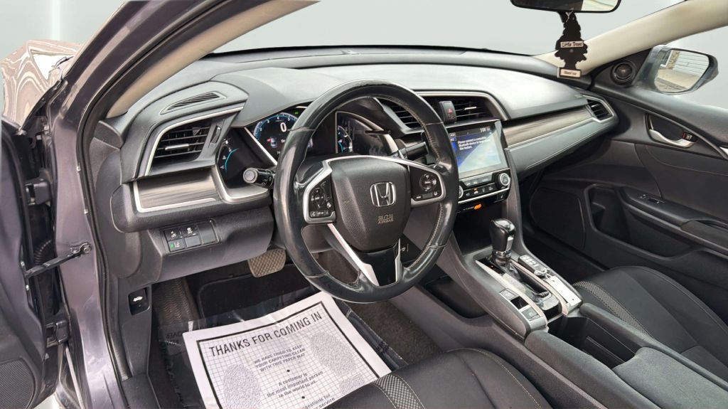Photo 15 of this HONDA CIVIC