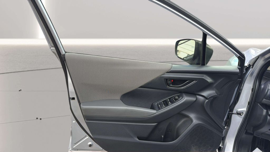 Photo 14 of this SUBARU CROSSTREK
