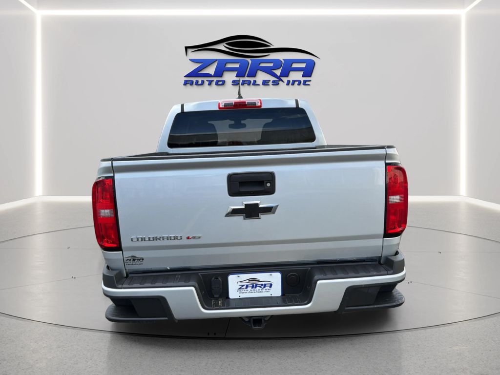 Photo 6 of this CHEVROLET COLORADO
