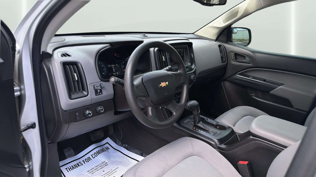 Photo 17 of this CHEVROLET COLORADO