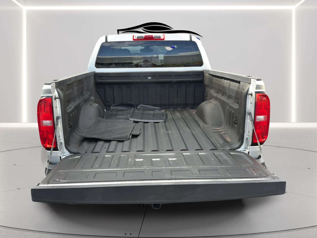 Photo 31 of this CHEVROLET COLORADO