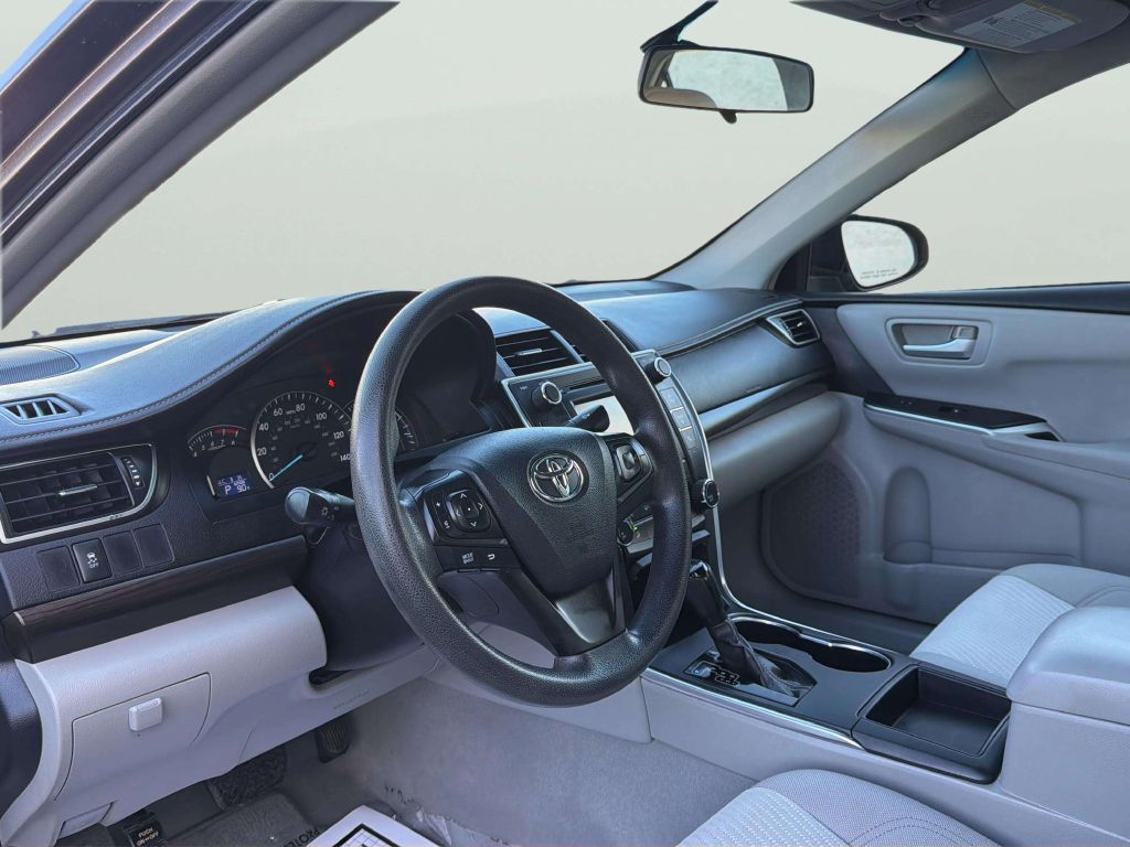 Photo 11 of this TOYOTA CAMRY