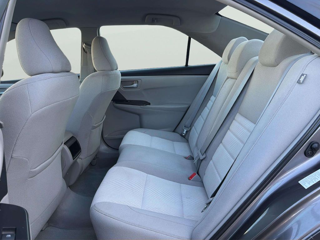 Photo 16 of this TOYOTA CAMRY