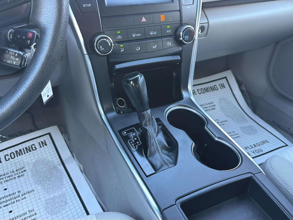 Photo 19 of this TOYOTA CAMRY