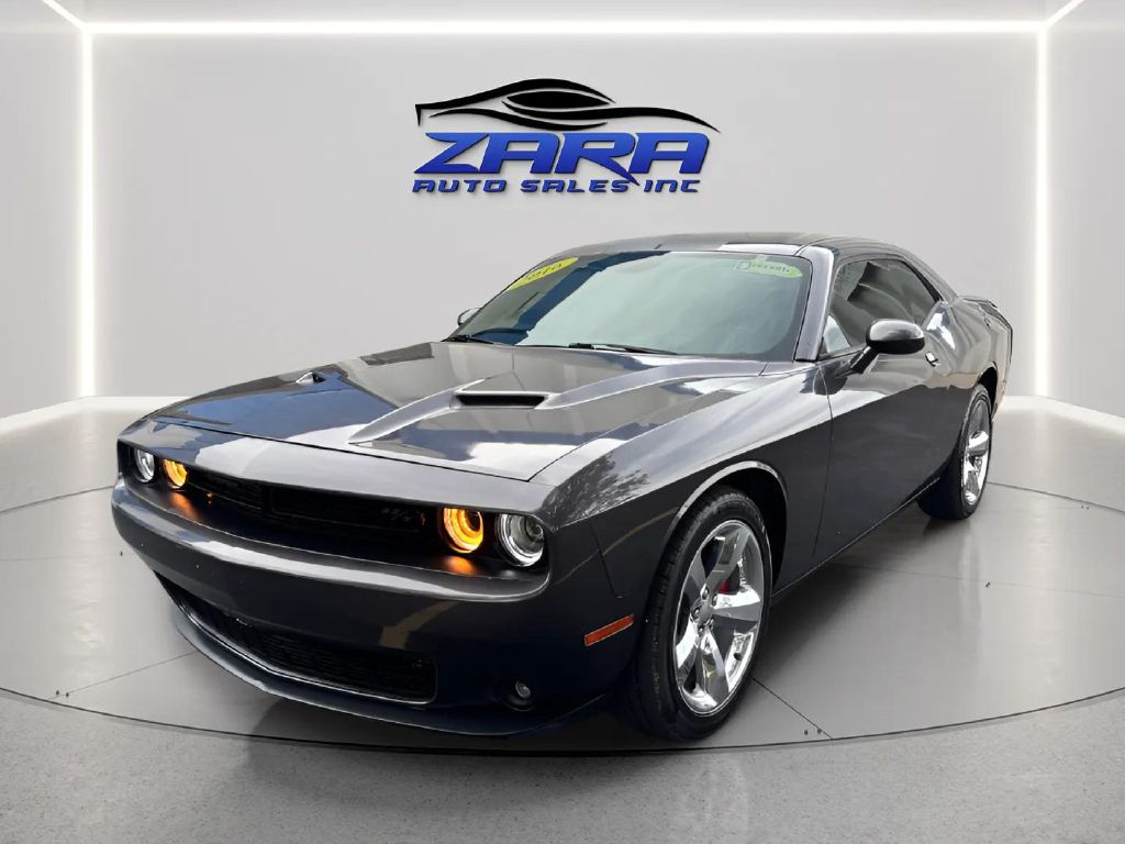 Photo 2 of this DODGE CHALLENGER