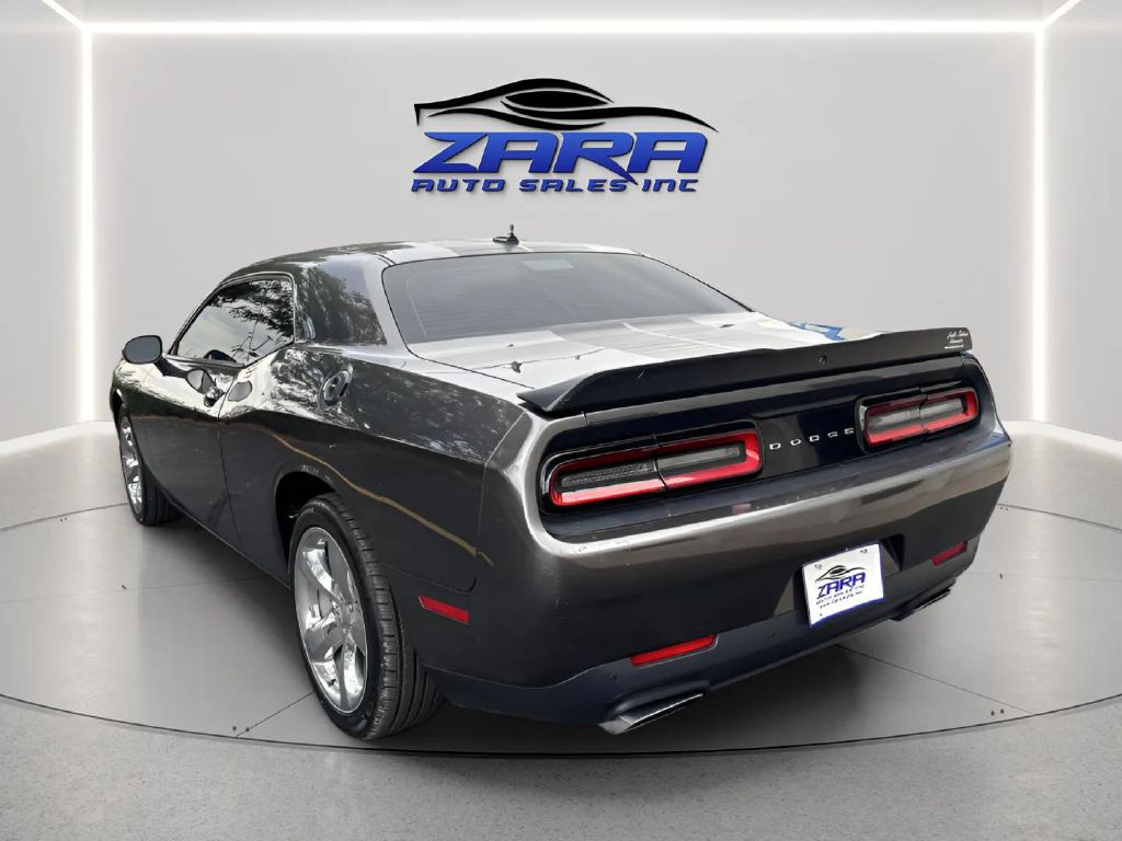 Photo 5 of this DODGE CHALLENGER