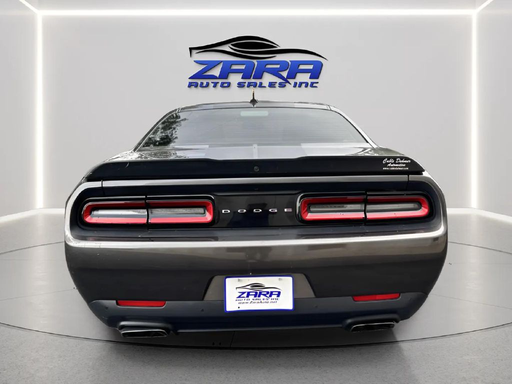 Photo 6 of this DODGE CHALLENGER